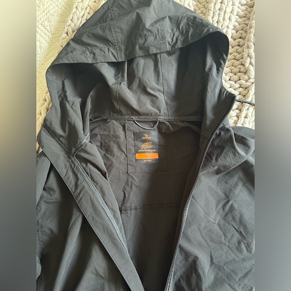 Rip Curl- Anti Series Wind/ Rain Jacket (Black)- Size Medium - Picture 4 of 8